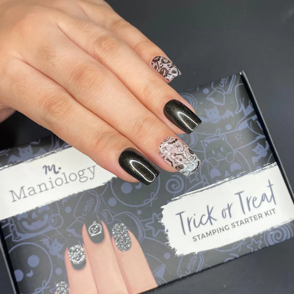 Maniology - Nail Stamping Starter Kit - Halloween Trick Or Treat