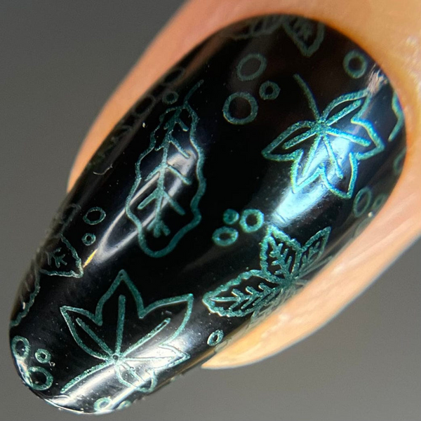 Maniology - Stamping Nail Polish - Harvest Hues: Falling Leaves (B529) - Green Metallic